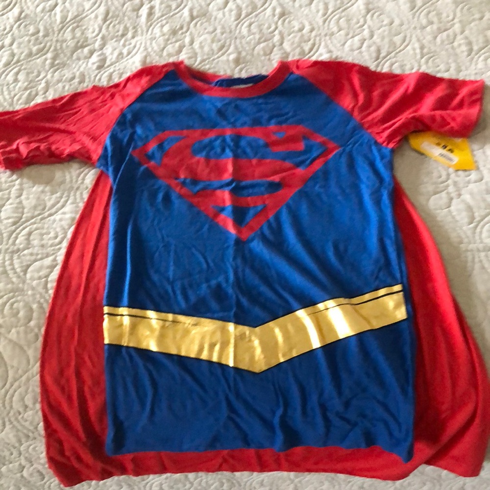 Supergirl costume shirt with cape